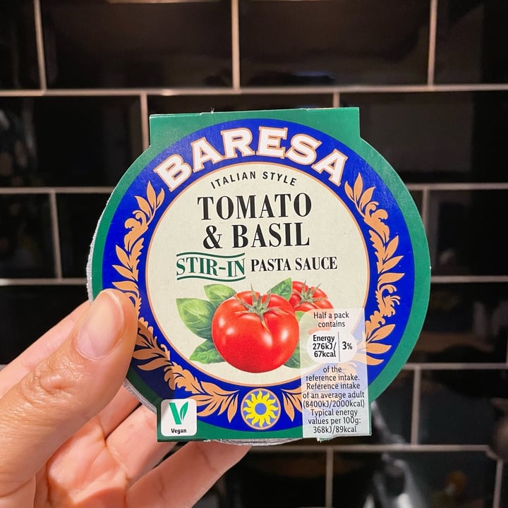 photo of Baresa Tomato & Basil Stir-In Pasta Sauce shared by @southernveganupnorth on  17 Mar 2022 - review