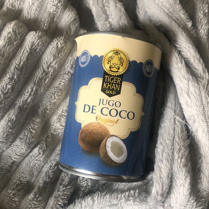 review photo of Tiger Khan gold Jugo de coco original shared by @gaia- on 22 Mar 2022 - review