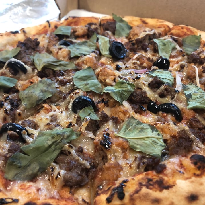 photo of Sunny Slices Meatless Lovers shared by @noll-fyra on  30 Oct 2020 - review