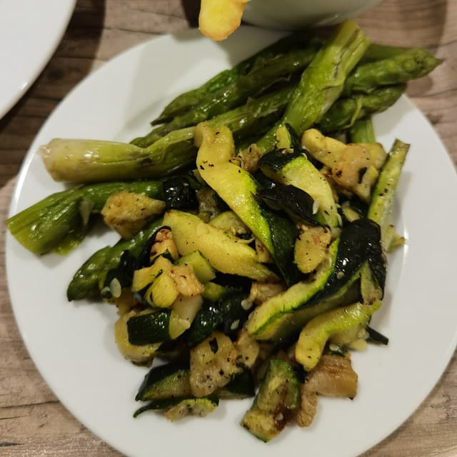 Photo of the dish “contorno zucchine melanzane e asparagi”