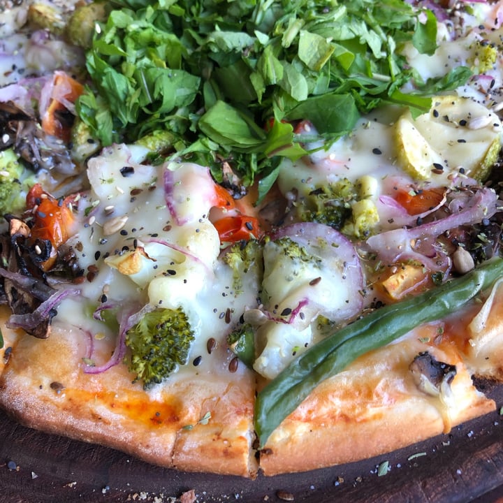 photo of Cervecería Manush Pizza Vegana shared by @anavegar on  04 Nov 2021 - review