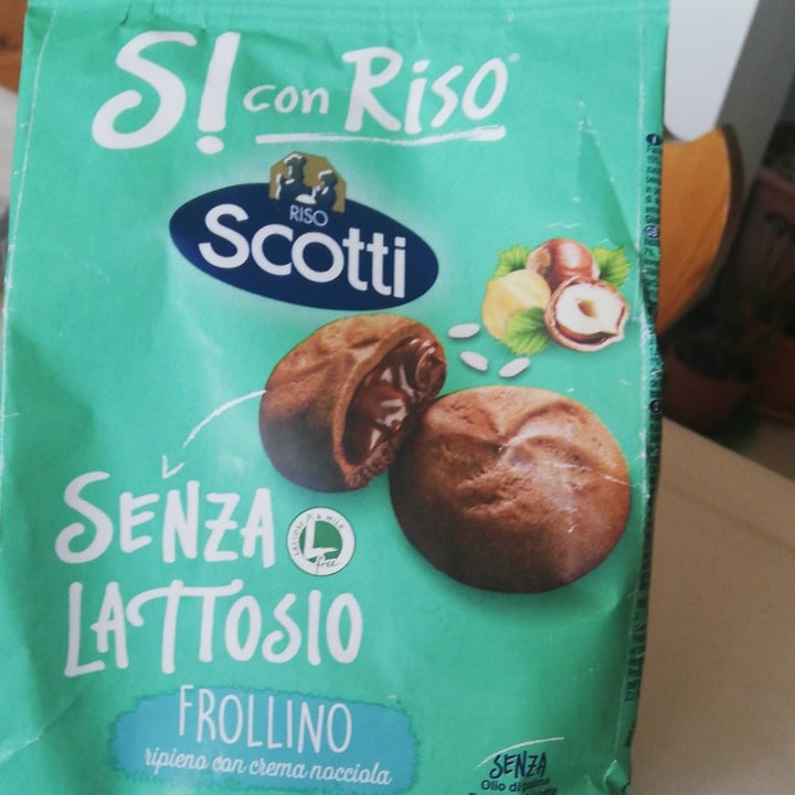 photo of Riso Scotti Frollino ripieno con crema nocciola shared by @chiaraperi on  12 Apr 2022 - review