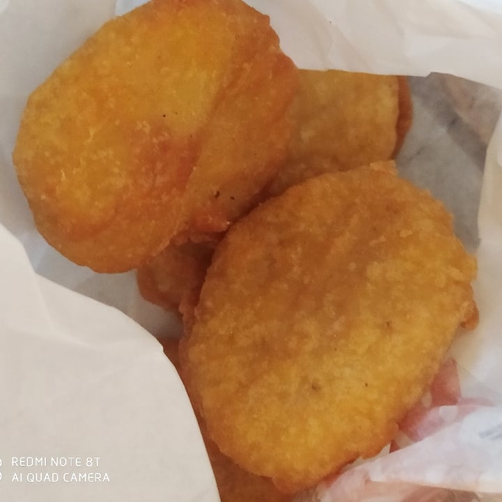 photo of Burger King nuggets plant based shared by @sallyhu on  24 Apr 2022 - review