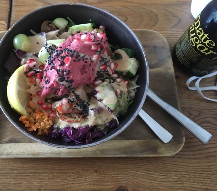 review photo of IssDichGlücklich - plant-based eatery Bowl of the day shared by @rosaa on 28 Aug 2020 - review