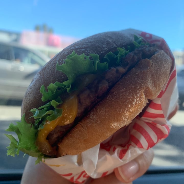 photo of Monty's Good Burger Single Burger shared by @lohasmiles on  31 Jan 2021 - review