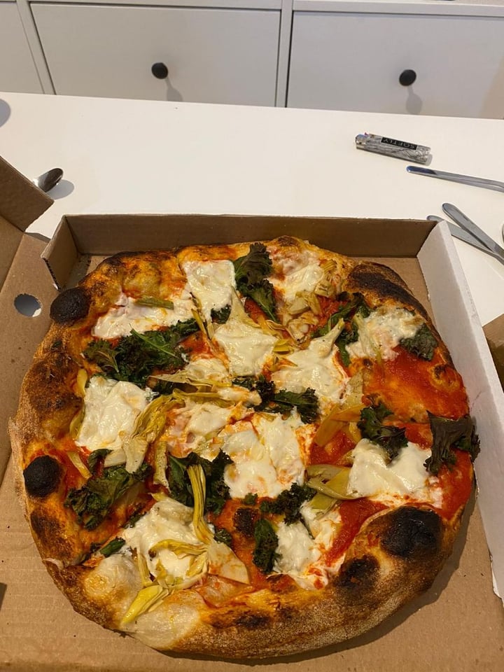 review photo of LILA PIZZA פיצה ארטישוק, קייל וגבינת קשיו shared by @tamark on 05 Apr 2020 - review