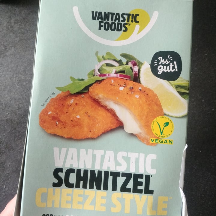 review photo of Vantast!c Food Vantastic Schnitzel Cheeze Style shared by @s4vern on 29 May 2022 - review