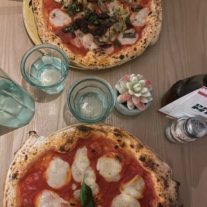 photo of Purezza - Vegan Pizza Camden The Margherita One shared by @federicoparma on  21 Oct 2022 - review