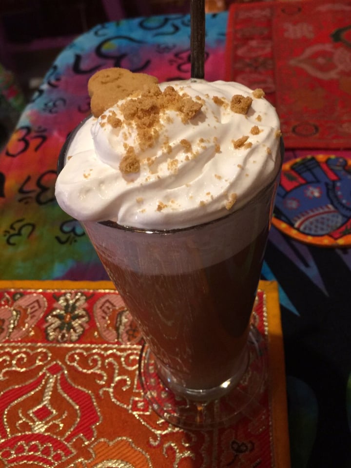 photo of Cafe Shanti Vegan Hot Chocolate shared by @movinganimals on  01 Feb 2020 - review