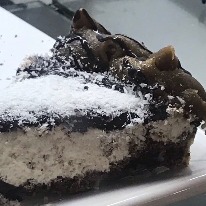 photo of Loving Hut Torta de coco shared by @candelariex on  16 Aug 2021 - review