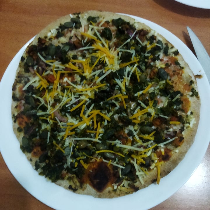photo of Dr. Oetker The Good Baker Feel-Good Pizza (Spinach & Pumpkin Seeds) shared by @cirila on  12 Nov 2021 - review