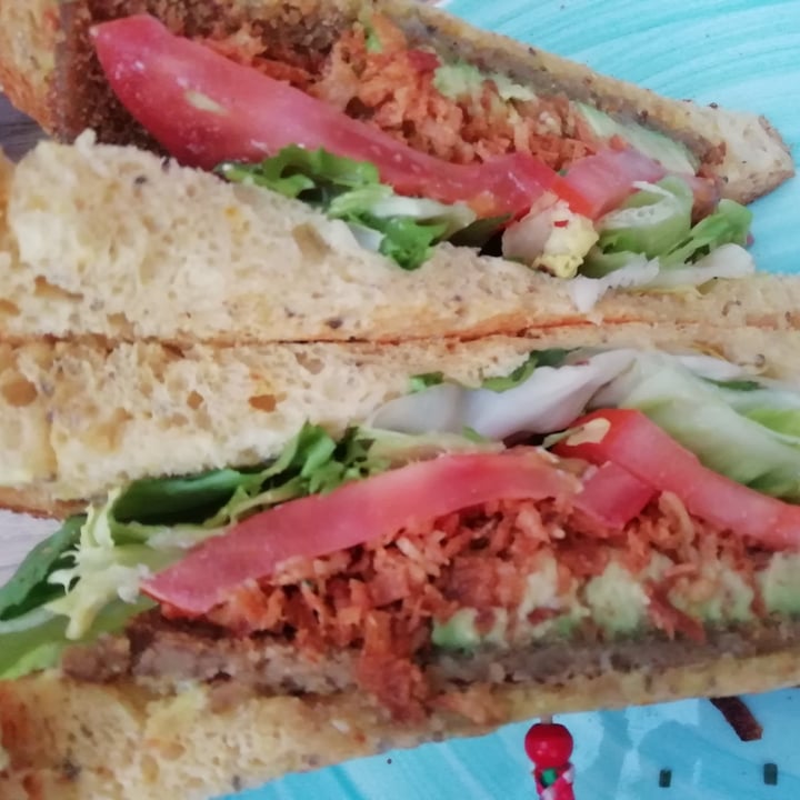 photo of La Más Bonita Patacona Club sandwich especial shared by @beatriu on  22 Jun 2020 - review