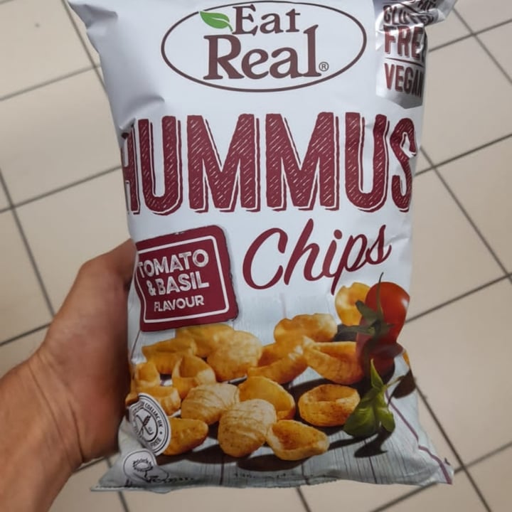 photo of Eat Real Hummus chips tomato & basil Flavour shared by @earthchild24 on  01 Oct 2022 - review