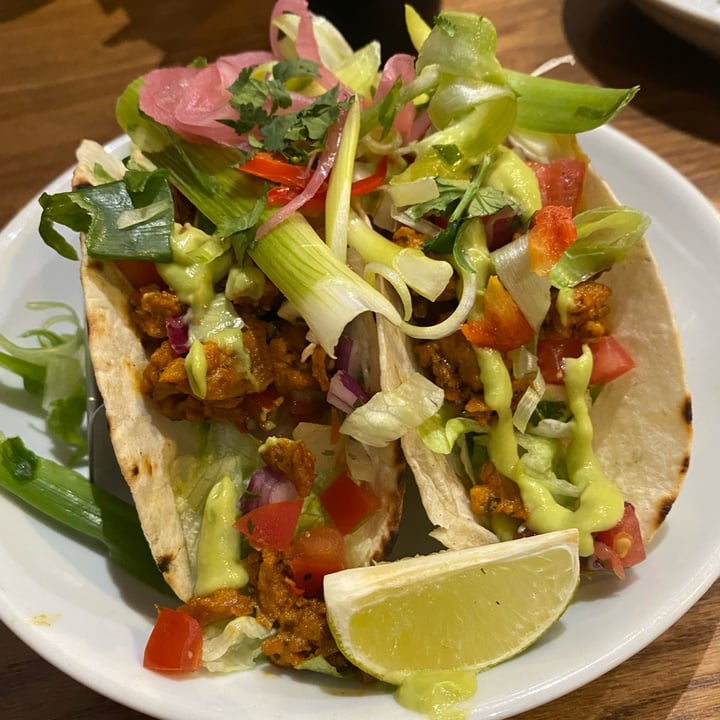 review photo of TGI Fridays - Milton Keynes Stadium Meatless Chicken Tacos shared by @emmysea on 06 May 2022 - review