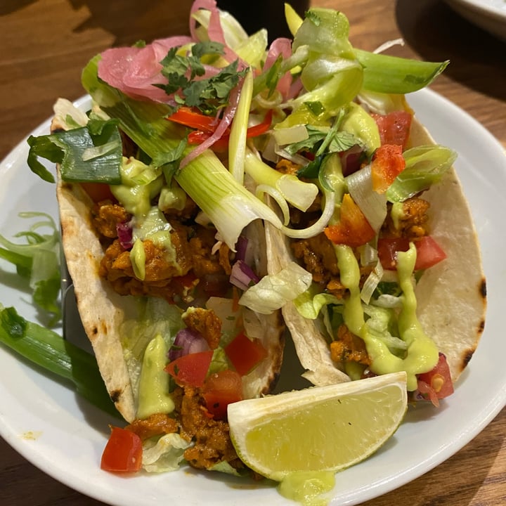 photo of TGI Fridays - Milton Keynes Stadium Meatless Chicken Tacos shared by @emmysea on  06 May 2022 - review