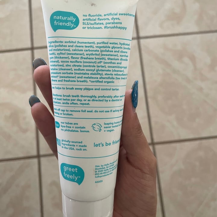 review photo of Hello Antiplaque and whitening fluoride free toothpaste shared by @calditodemazapan on 11 Aug 2021 - review