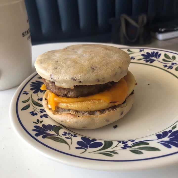 review photo of Beyond Meat Beyond breakfast Sausage Classic shared by @poisonsuemac on 15 May 2020 - review