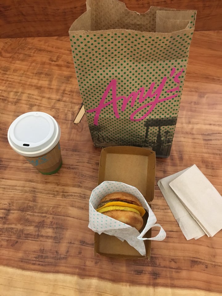 photo of Amy’s Drive Thru Breakfast Sandwich shared by @jaybuh on  25 Sep 2019 - review