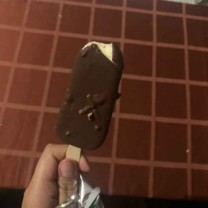 photo of Magnum Magnum Vegan Almond shared by @karlish on  17 Jan 2022 - review