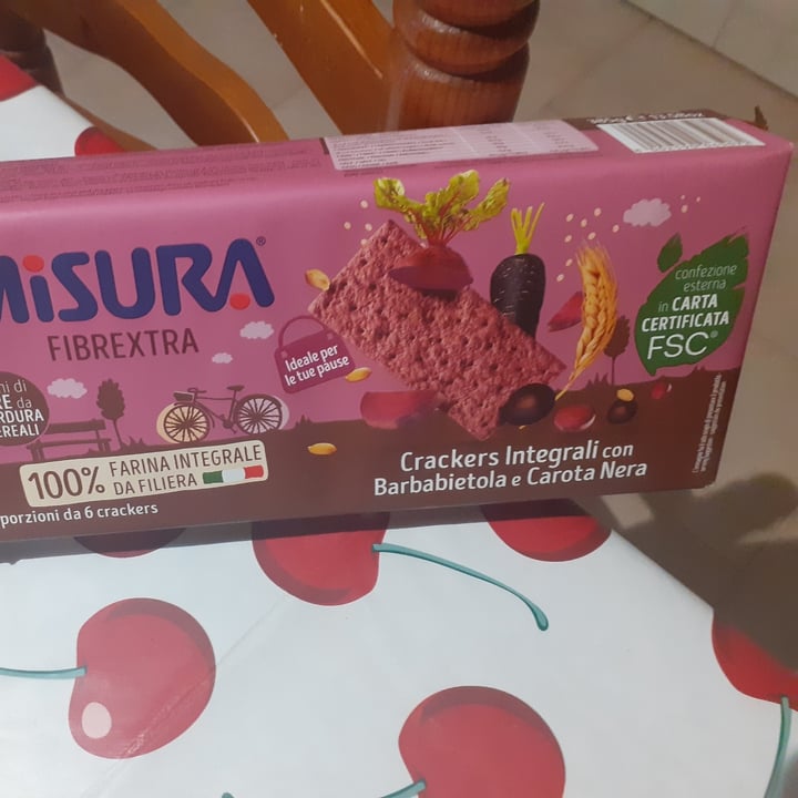 photo of Misura Crackers Integrali con Barbabietola e Carota Nera - Fibraextra shared by @ma82 on  11 Aug 2021 - review