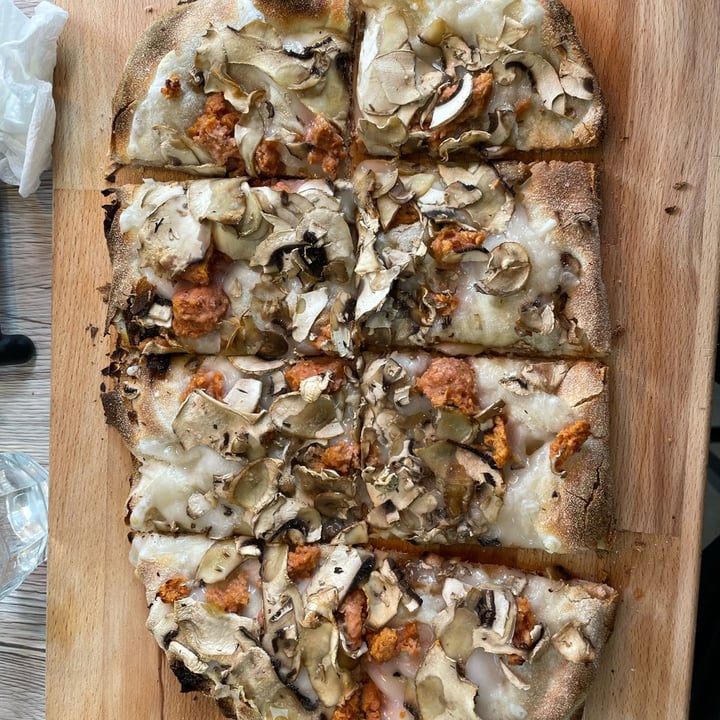 review photo of Al Pachino Pinsa “Un Vegano Nel Bosco” shared by @sharonluccitti on 05 Oct 2022 - review