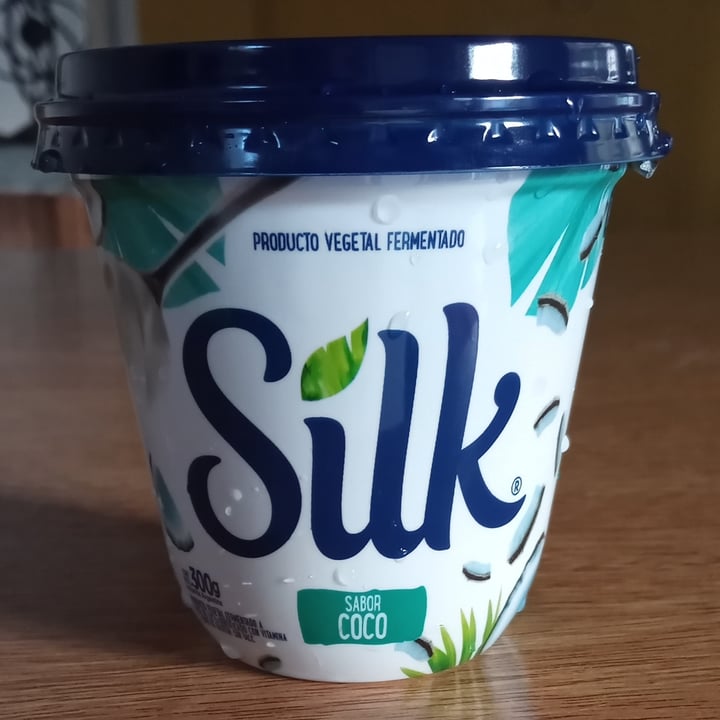 photo of Silk yogurt Silk sabor coco shared by @natalia22 on  01 Oct 2022 - review