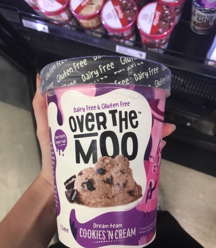 photo of Over The Moo Cookies ‘n Cream shared by @violetandrre on  13 Apr 2020 - review