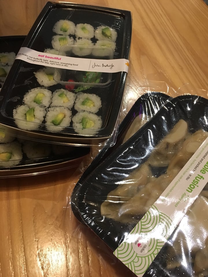 photo of itsu Avo Rolls shared by @zoka on  16 Dec 2019 - review