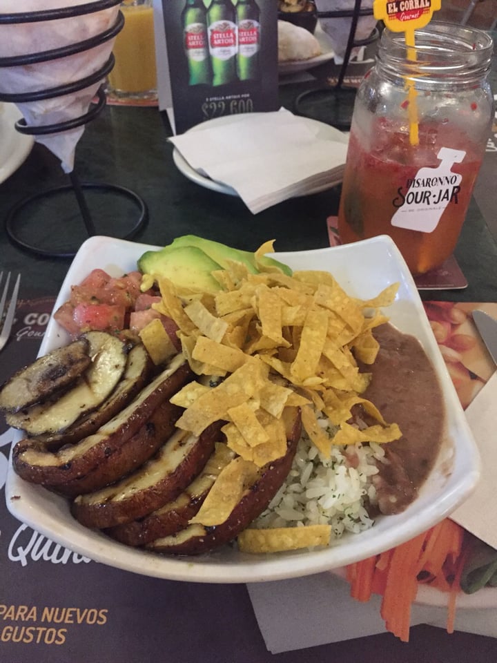 photo of El Corral Gourmet Hayuelos Bowl Tex Mex shared by @carogamboal on  06 Feb 2020 - review