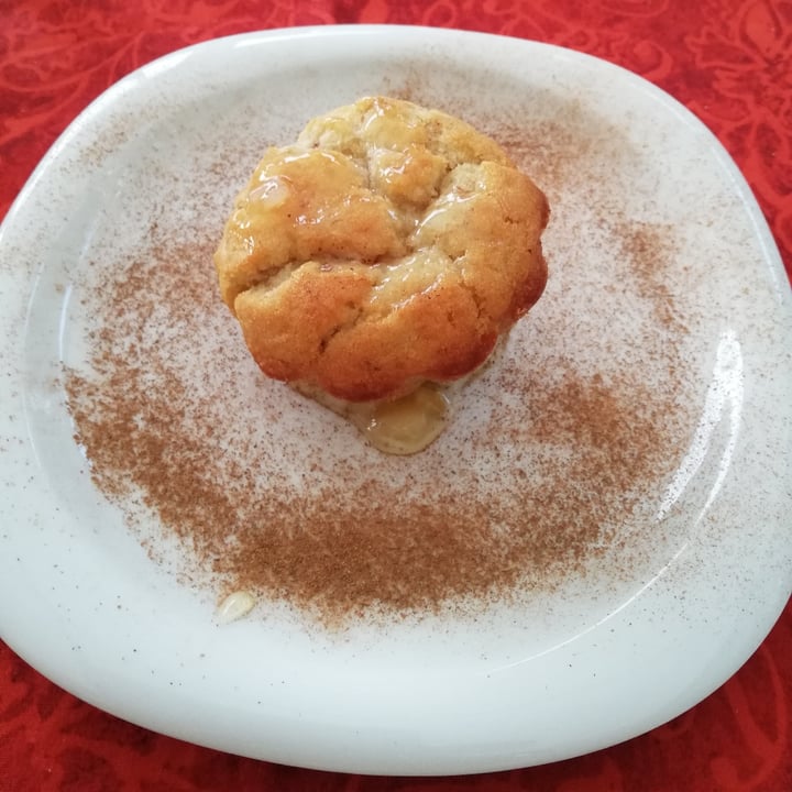 photo of Brugnola1932 Vegan Country House muffin ai fichi con marmellata di limone shared by @unazampaperlaspagna on  28 Jul 2022 - review