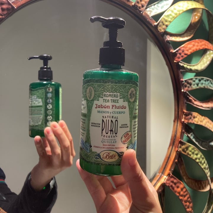 review photo of Boti-K JabĂłn Fluido Romero Tea Tree shared by @umi13 on 09 Aug 2022 - review