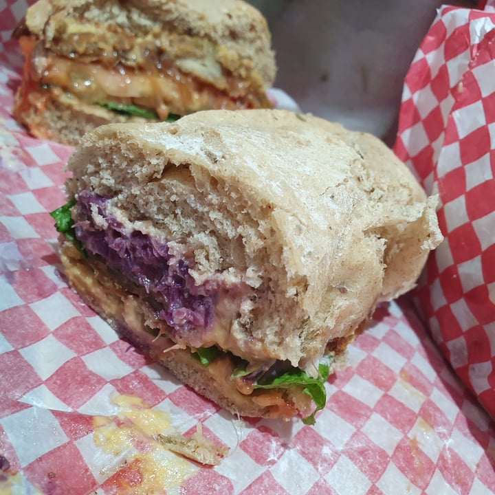 photo of Saviti - Restaurante Vegano a Domicilio Crispy Sandwich shared by @lassveglove on  04 Oct 2020 - review