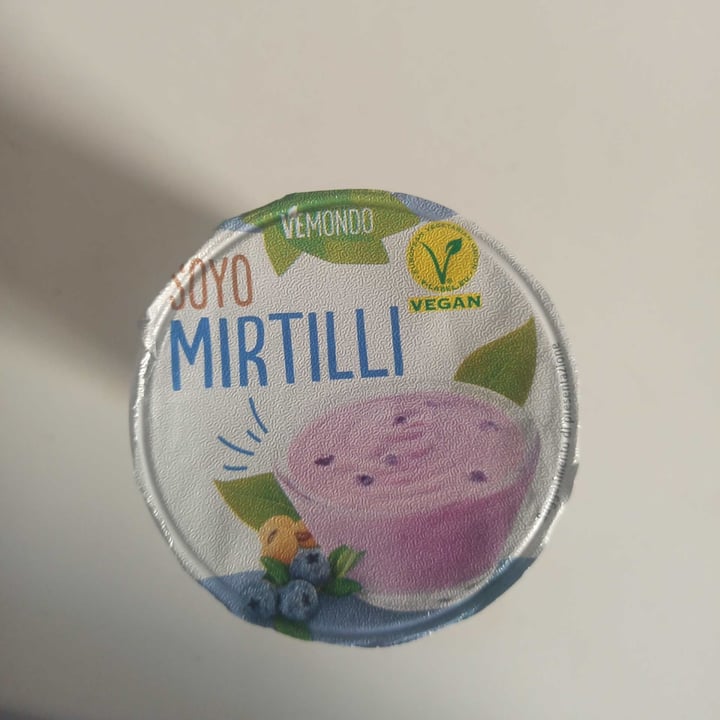 photo of Vemondo yogurt al mirtillo shared by @elefante18 on  16 Jan 2022 - review