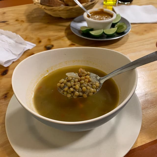 菜肴“Sopa de lentejas”的照片