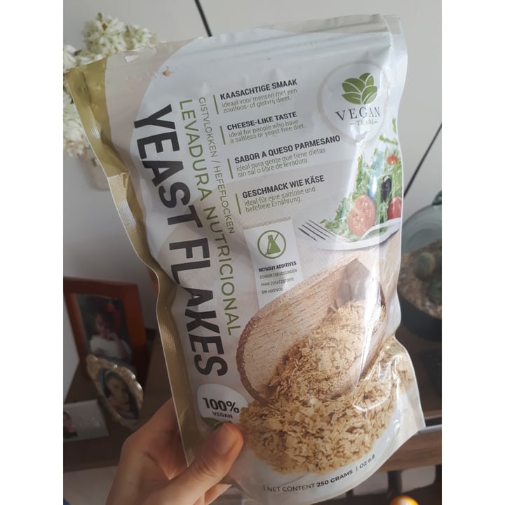 photo of Vegan Trade Yeast Flakes-Levadura Nutricional shared by @lauramanuela107 on  19 Jan 2021 - review