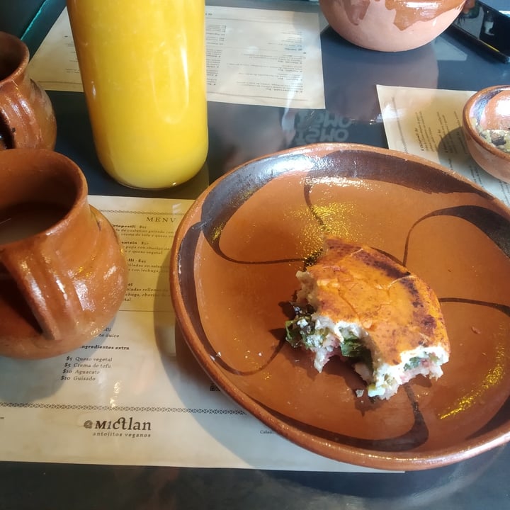 photo of Mictlan Antojitos Veganos Coyopantzin (Pambazo De Papa Con Chorizo De Soya; Crema De Tofu Y Queso Vegetal) shared by @maravwn on  17 Feb 2021 - review