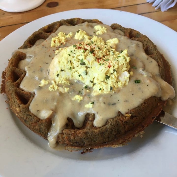 photo of Off The Griddle Feast Waffle shared by @thetasmom13 on  13 Jun 2021 - review