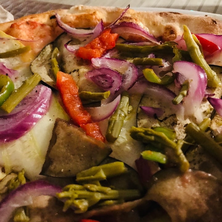 photo of Acebuche Pizza de verduras shared by @deniz on  10 Oct 2020 - review