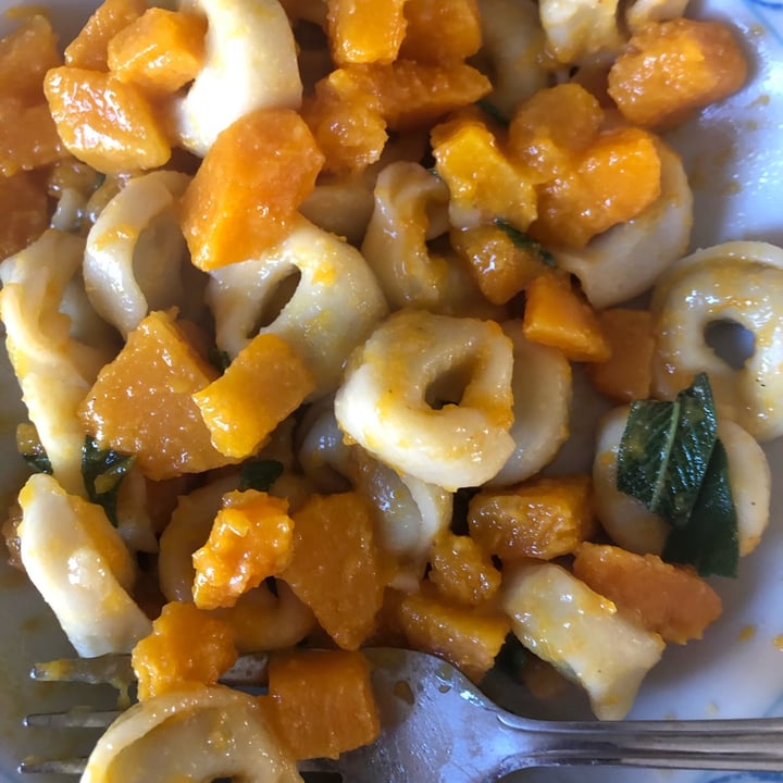 photo of D'Angelo Tortellini de champiñones shared by @caterinaviti on  21 Nov 2021 - review