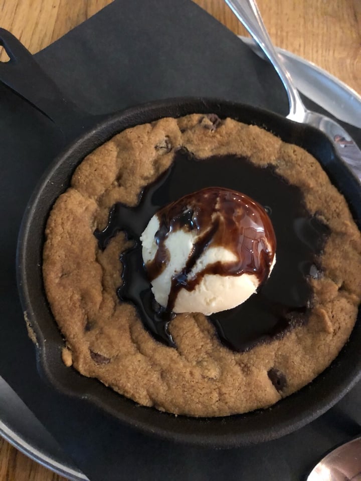 photo of Doomie's Cookie Pie with Ice-cream shared by @mizrozey on  09 Sep 2019 - review
