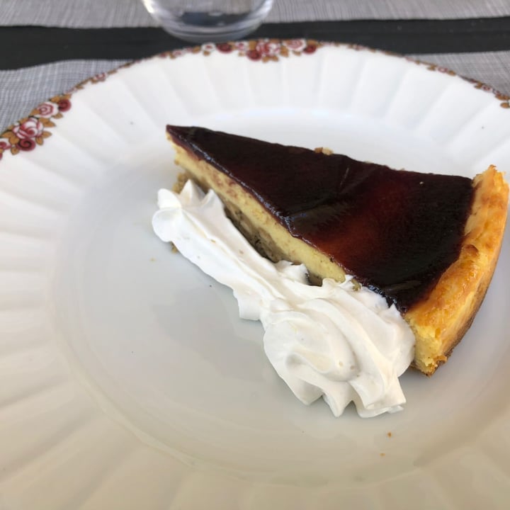 photo of Alice e Viola - Cucina vegetale Cheesecake ai mirtilli shared by @athena111 on  29 Sep 2022 - review