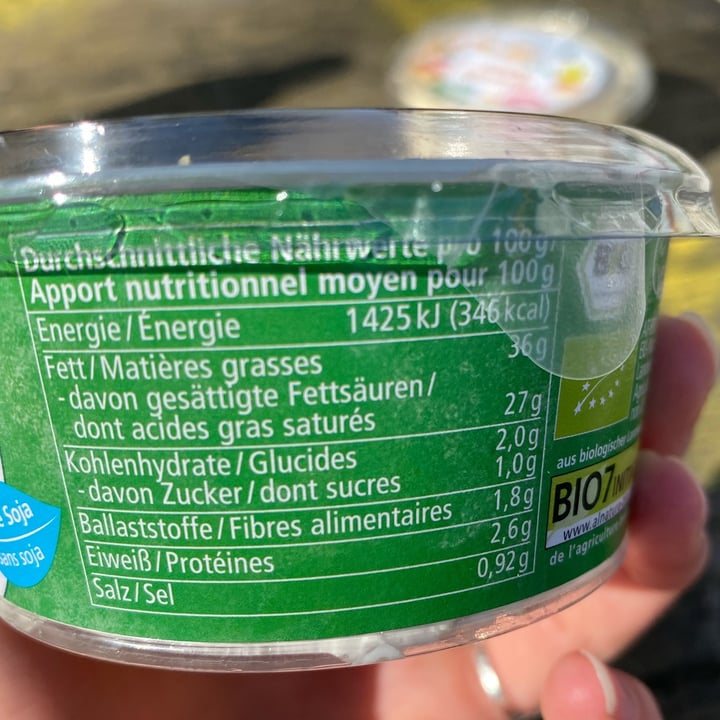 review photo of Alnatura Vegane Frischecreme Kräuter shared by @qualle on 18 Oct 2022 - review
