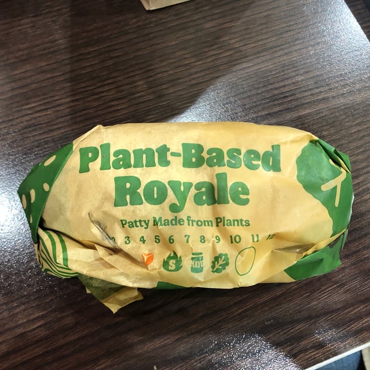 photo of Burger King Canal Walk Vegan Royale shared by @zsuz on  13 Sep 2021 - review