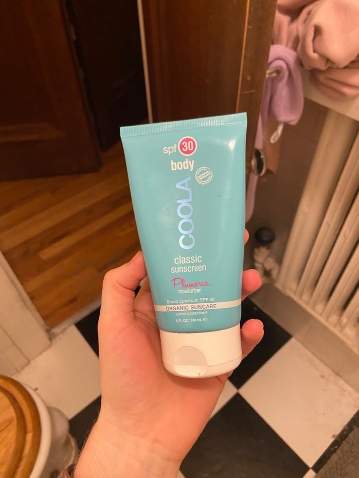 review photo of Coola Coola Mineral Sunscreen shared by @catealysse on 22 Jan 2020 - review