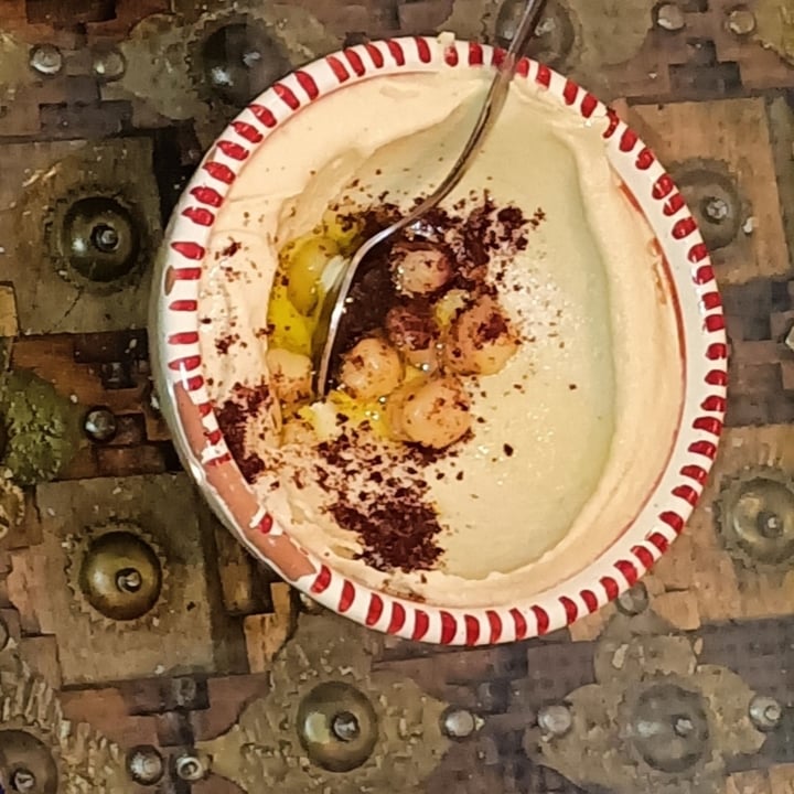 photo of Fairouz Hummus shared by @laura1990 on  22 May 2022 - review