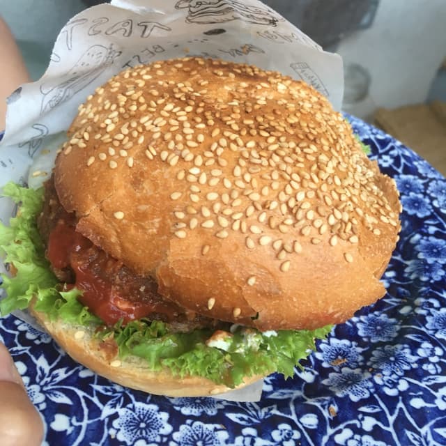 「Beyond Meat Burger」の料理の写真