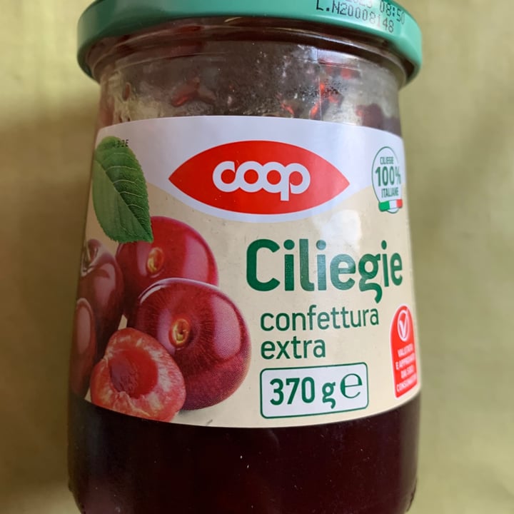 photo of Coop confettura alle ciliegie 370g shared by @aleglass on  26 Apr 2021 - review