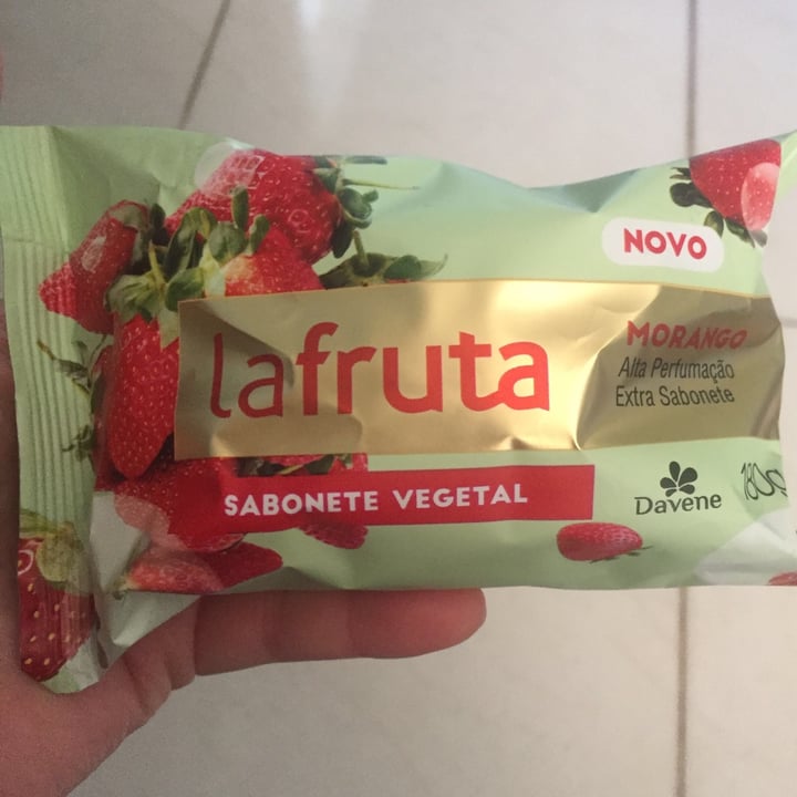 review photo of Davene La Fruta - Sabonete Vegetal shared by @umaguriavegana on 22 Jul 2021 - review