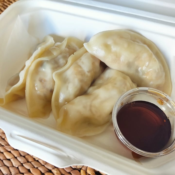 review photo of Minari Korean Kitchen Vegetable Dumplings shared by @anxietea on 20 Apr 2022 - review
