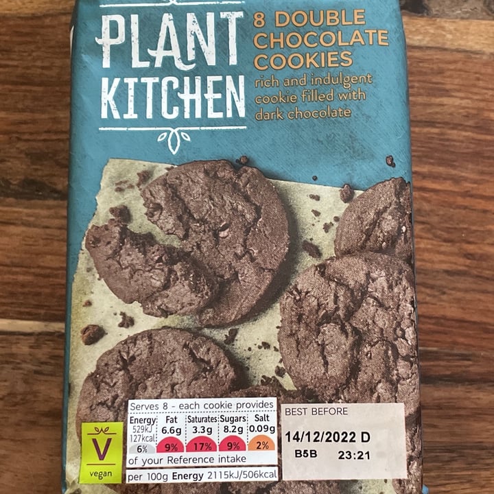 review photo of Plant Kitchen (M&S) 8 Double Chocolate Cookies shared by @earthsoul on 15 Sep 2022 - review